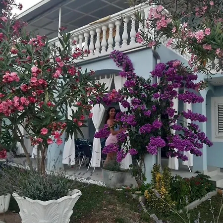 Villa Pera Apartments Apartment Vodice