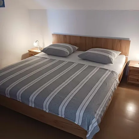 Villa Pera Apartments *