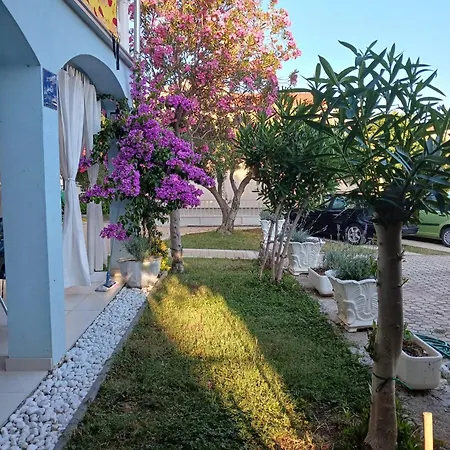 Lejlighed Villa Pera Apartments Vodice
