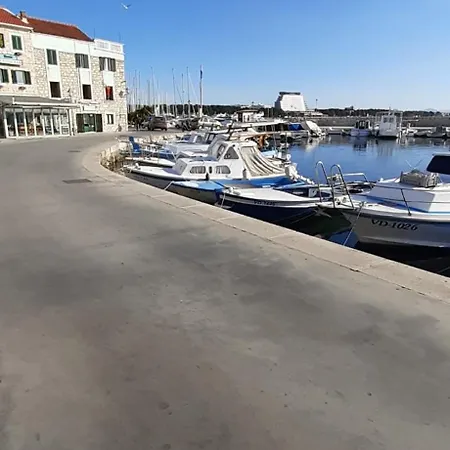 Pera Gross Apartman Vodice