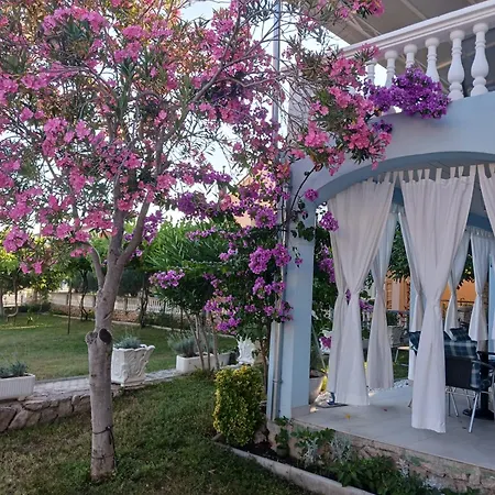 Villa Pera Apartments Apartment *