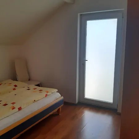 Pera Apartament